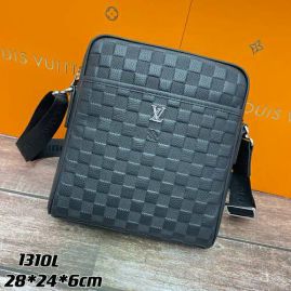 Picture of LV Mens Bags _SKUfw153934053fw